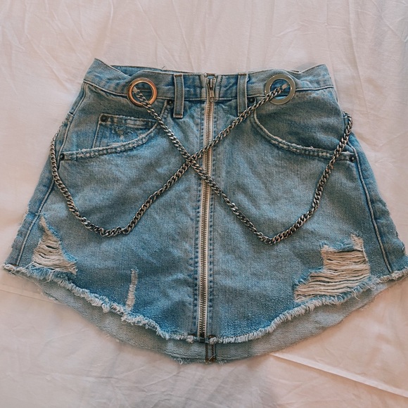 LF Carmar Denim Skirt - Picture 2 of 3